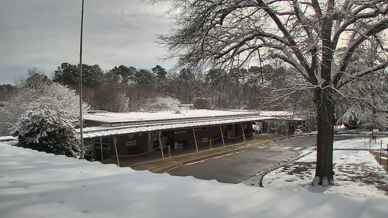 Thumbnail for current weather camera view from Maybeury ES in Tuckahoe, Virginia