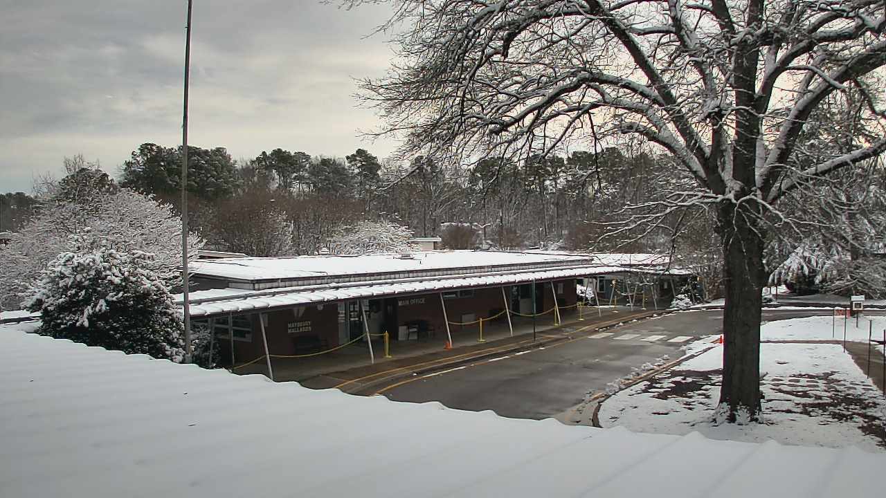 Thumbnail for current weather camera view from Maybeury ES in Tuckahoe, Virginia