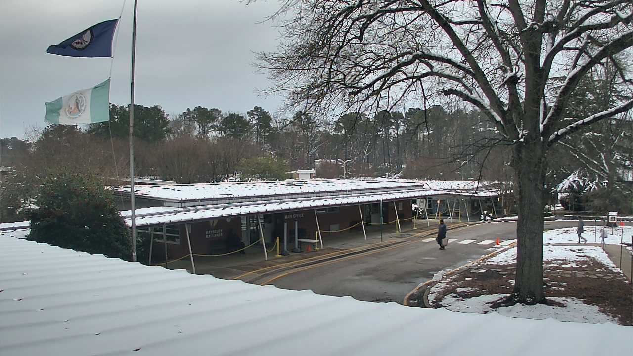 Thumbnail for current weather camera view from Maybeury ES in Tuckahoe, Virginia