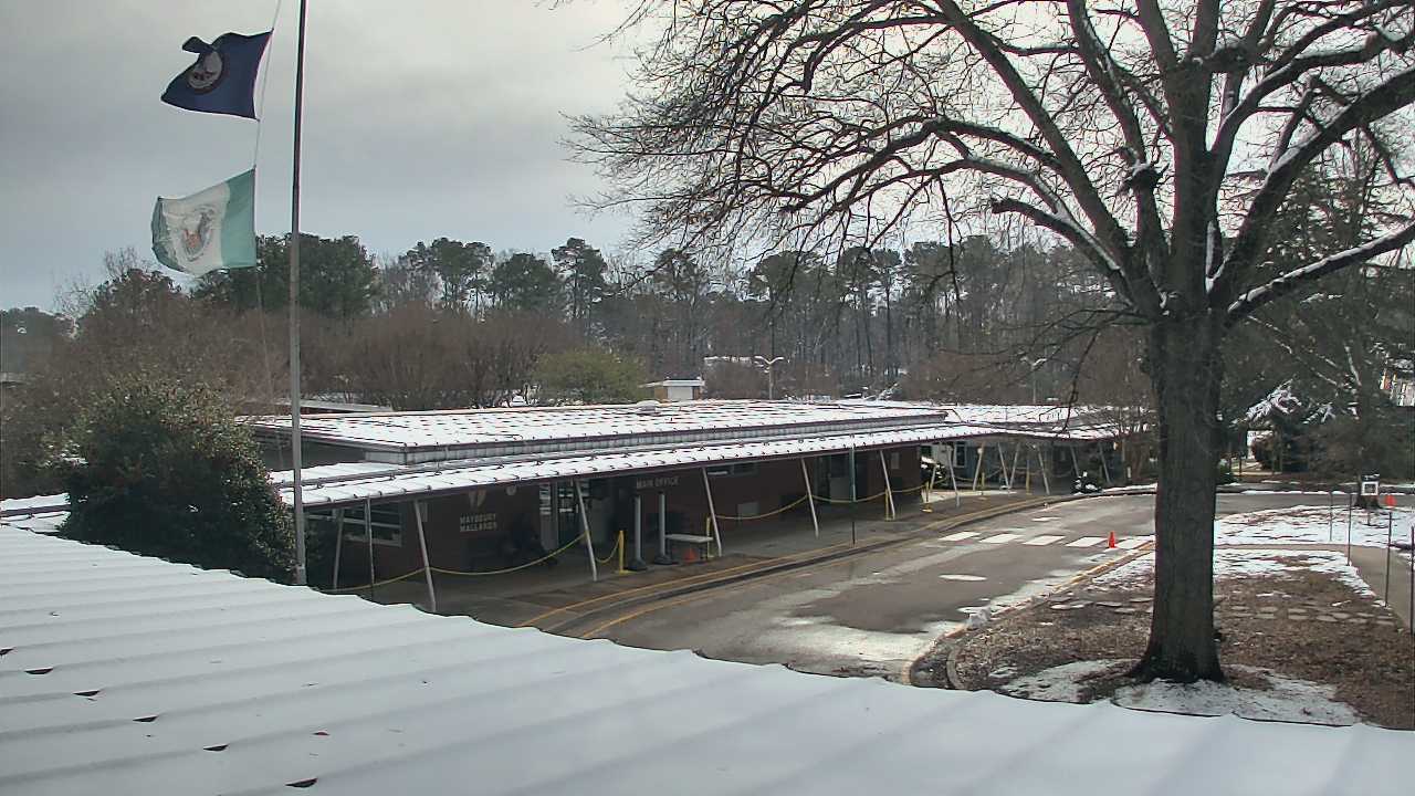 Thumbnail for current weather camera view from Maybeury ES in Tuckahoe, Virginia