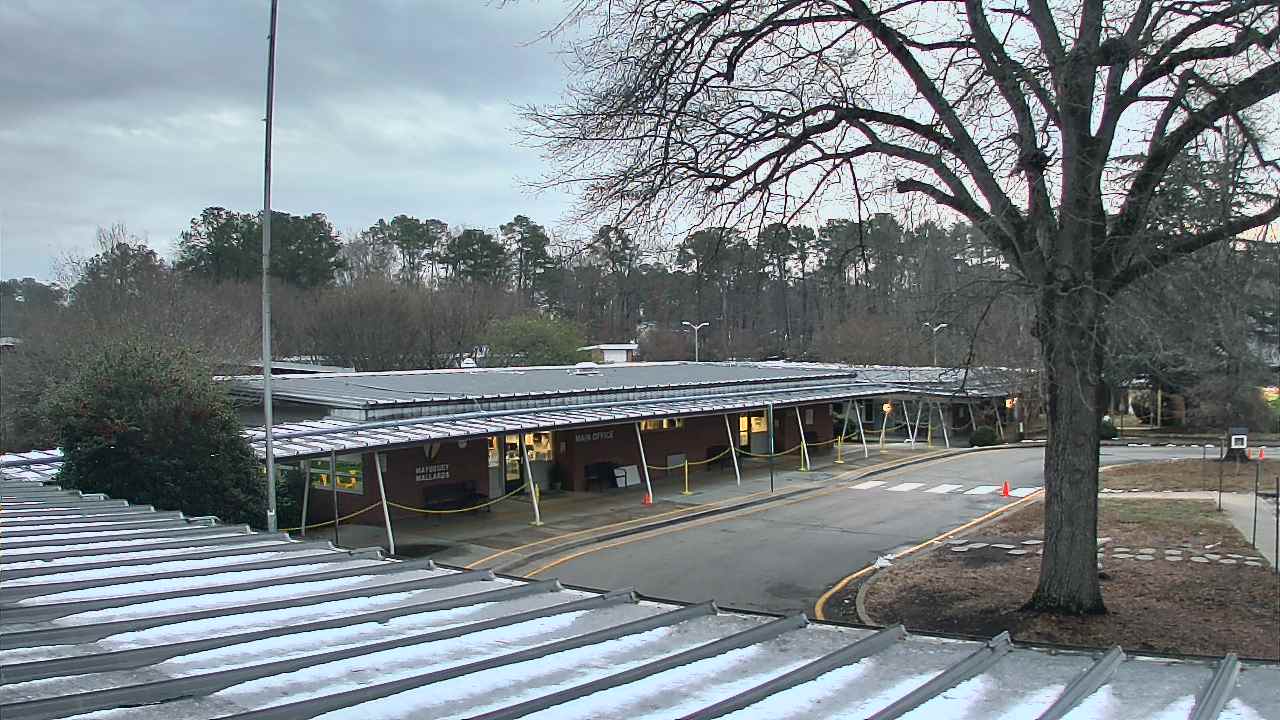 Thumbnail for current weather camera view from Maybeury ES in Tuckahoe, Virginia