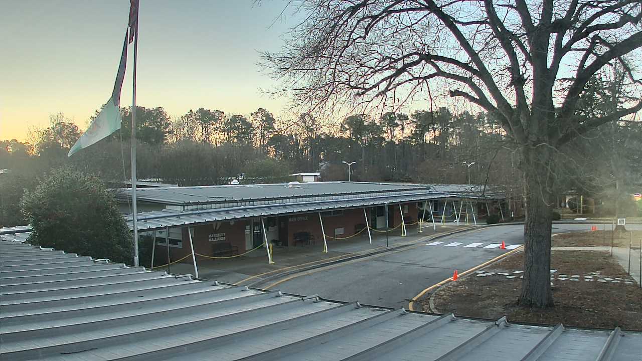 Thumbnail for current weather camera view from Maybeury ES in Tuckahoe, Virginia