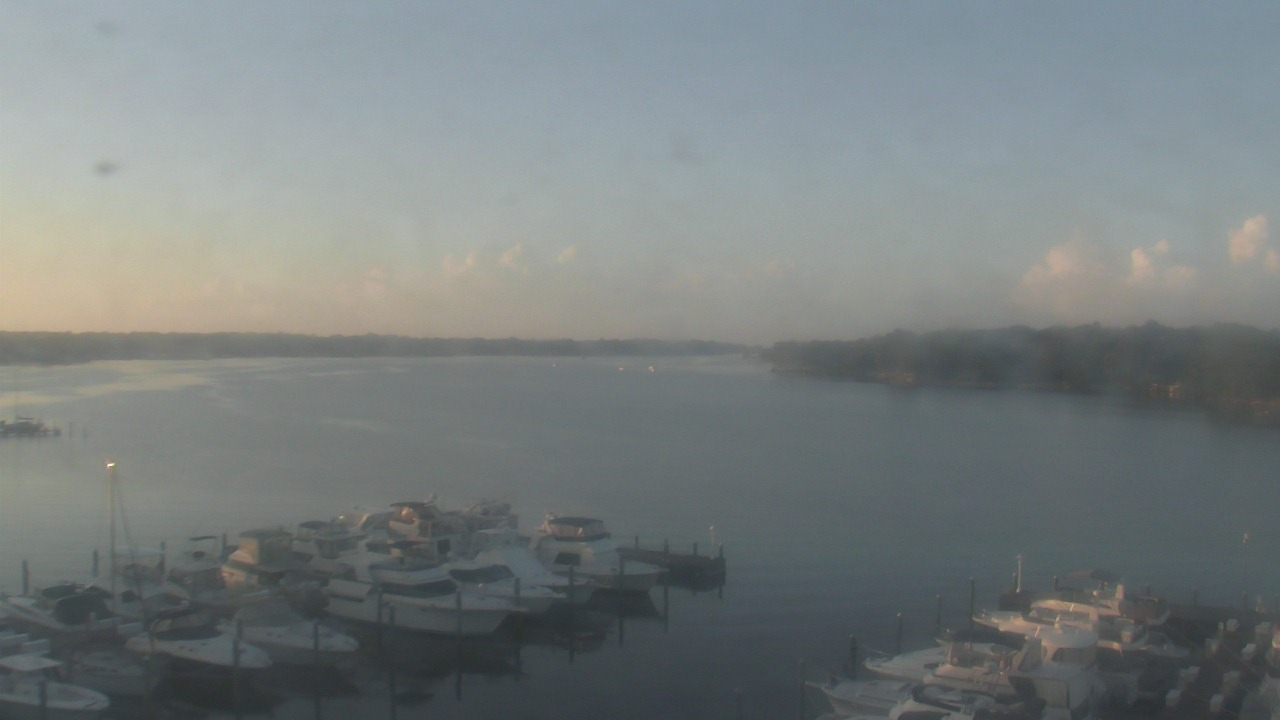 Thumbnail for current weather camera view from Emerald Coast Marine in Niceville, Florida