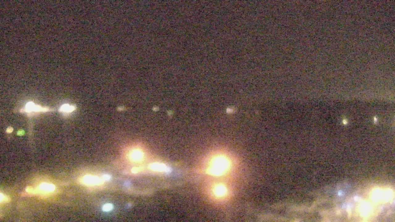 Thumbnail for current weather camera view from Emerald Coast Marine in Niceville, Florida