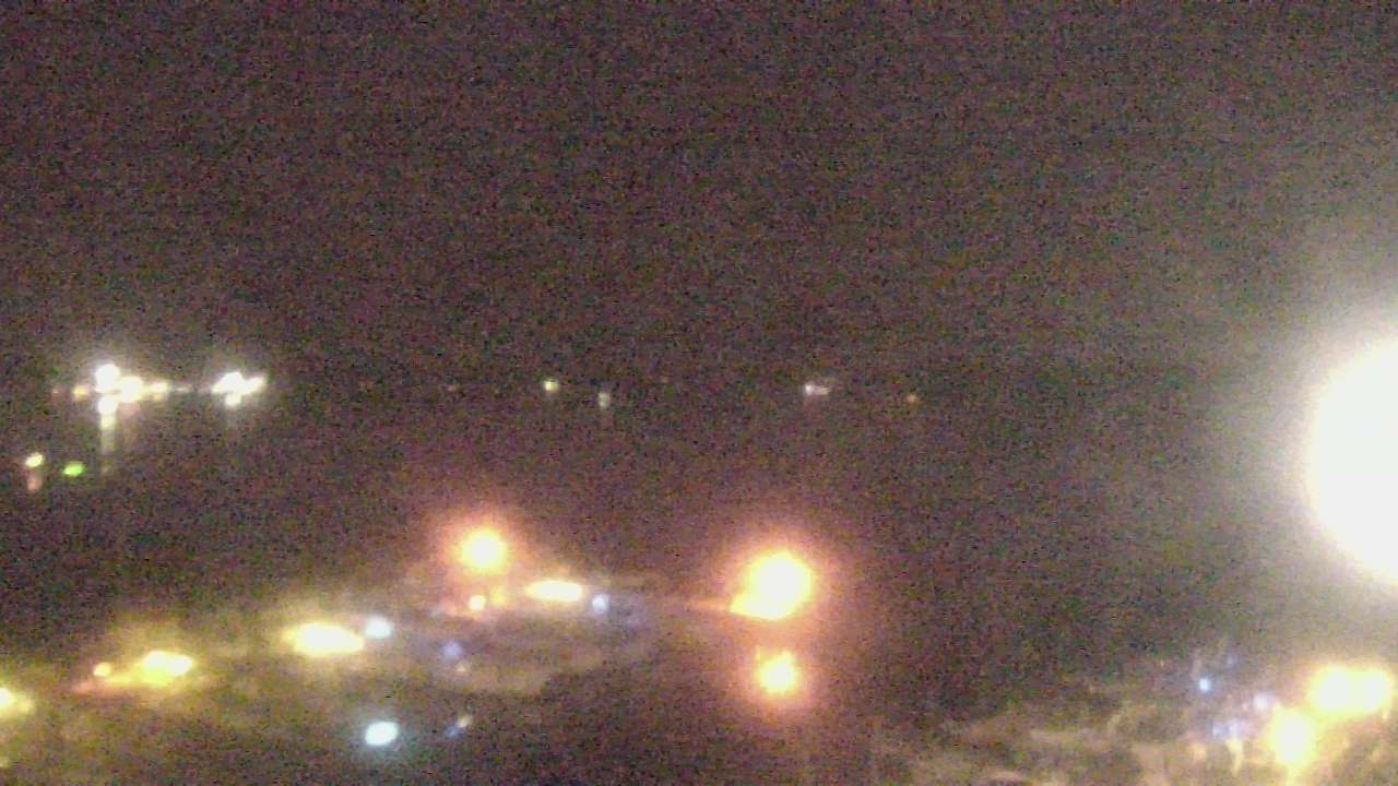 Thumbnail for current weather camera view from Emerald Coast Marine in Niceville, Florida