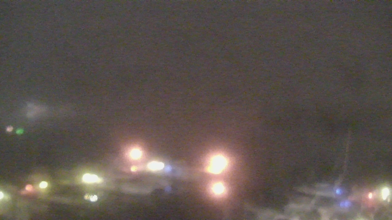 Thumbnail for current weather camera view from Emerald Coast Marine in Niceville, Florida