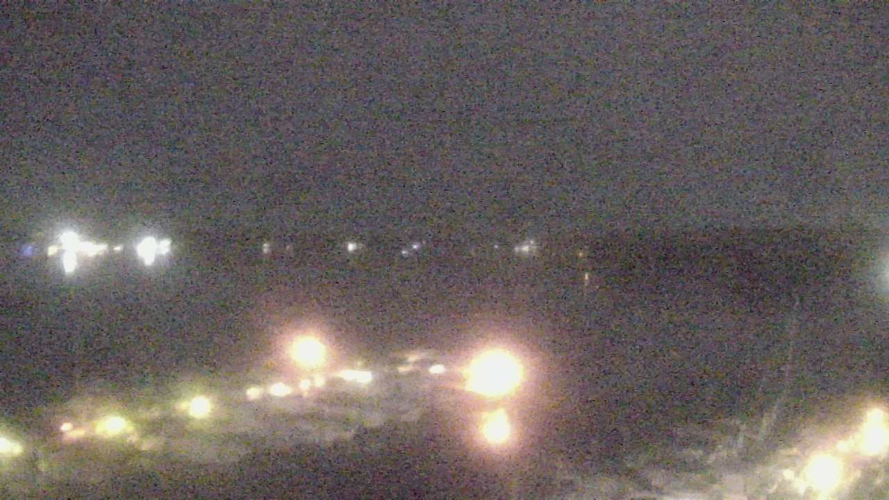 Thumbnail for current weather camera view from Emerald Coast Marine in Niceville, Florida