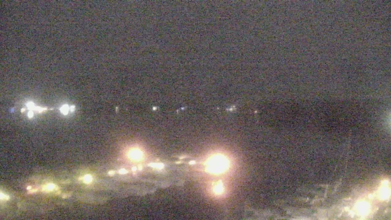 Thumbnail for current weather camera view from Emerald Coast Marine in Niceville, Florida