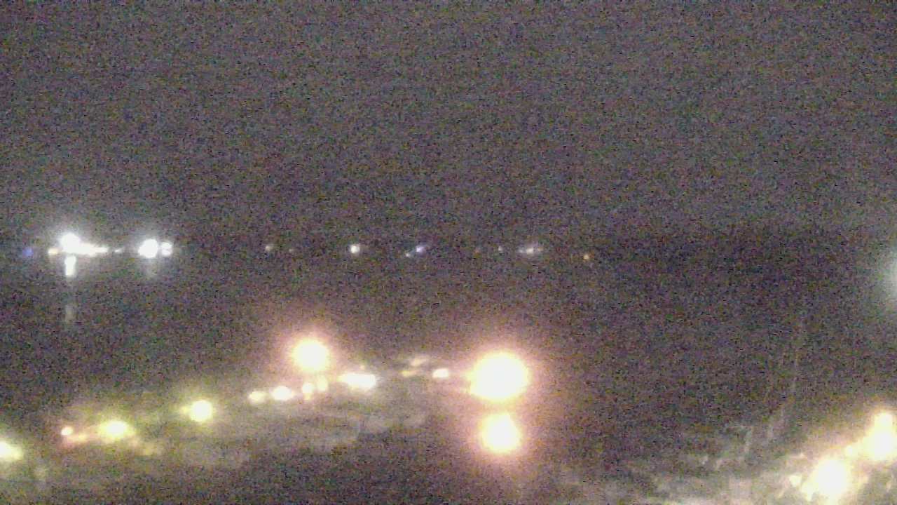 Thumbnail for current weather camera view from Emerald Coast Marine in Niceville, Florida