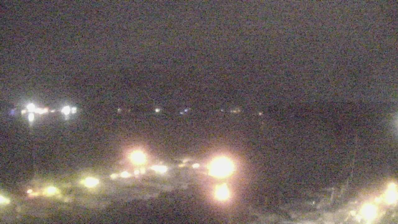 Thumbnail for current weather camera view from Emerald Coast Marine in Niceville, Florida