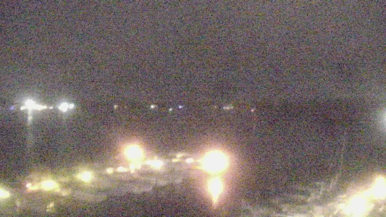 Thumbnail for current weather camera view from Emerald Coast Marine in Niceville, Florida