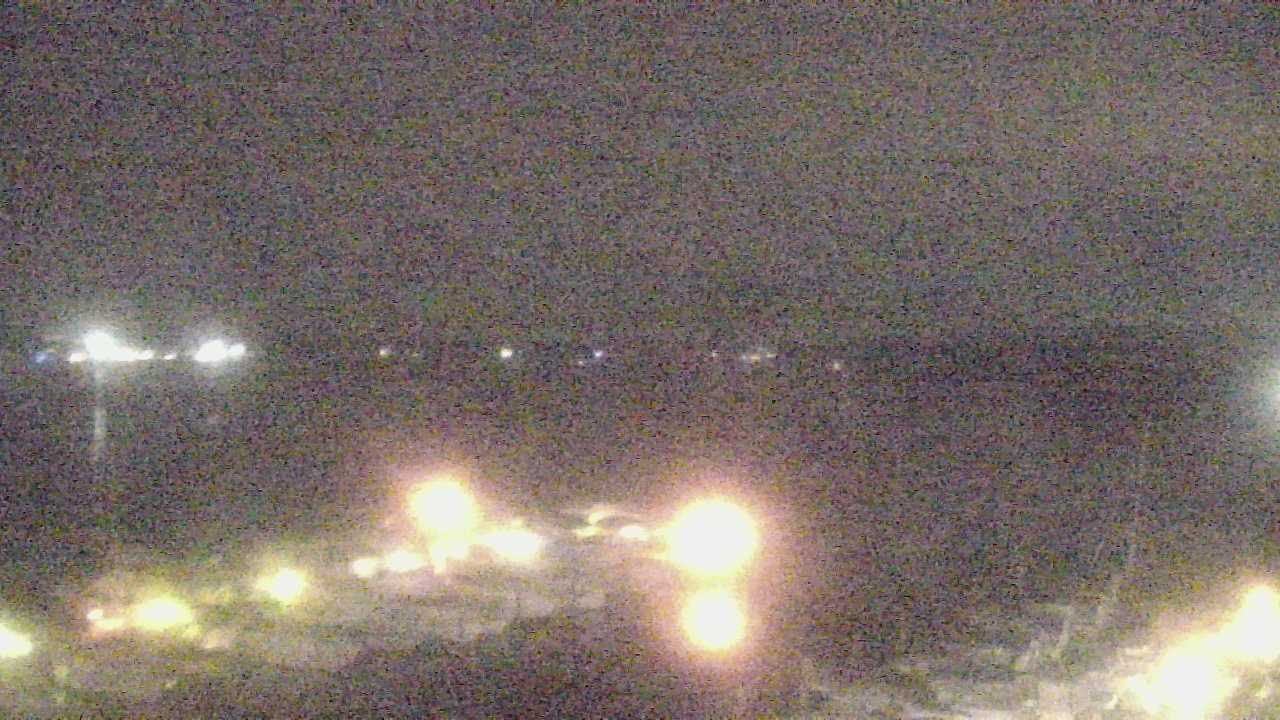 Thumbnail for current weather camera view from Emerald Coast Marine in Niceville, Florida