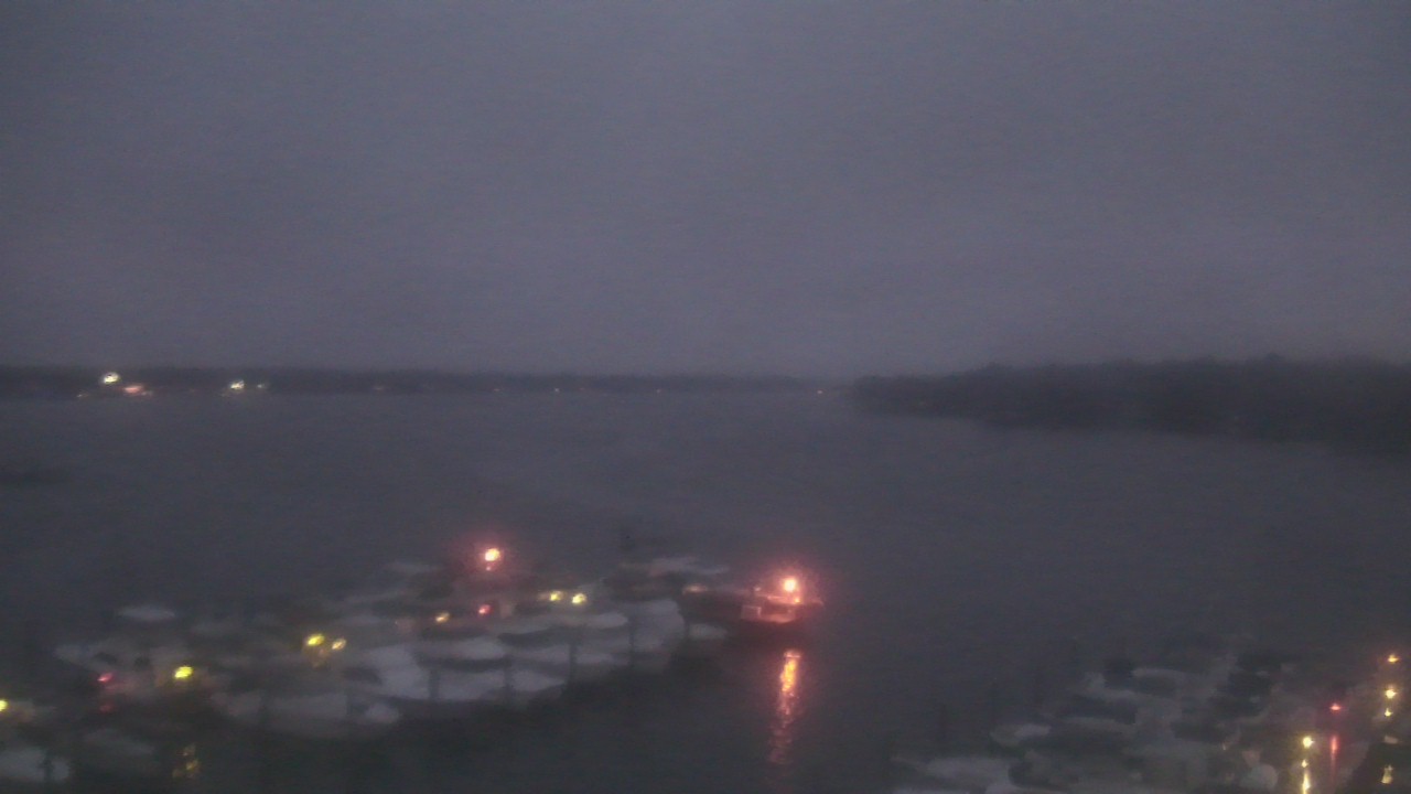 Thumbnail for current weather camera view from Emerald Coast Marine in Niceville, Florida