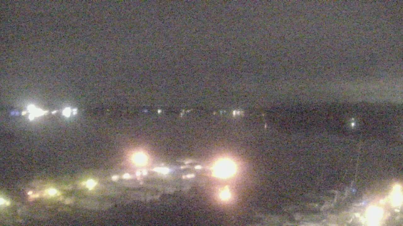 Thumbnail for current weather camera view from Emerald Coast Marine in Niceville, Florida