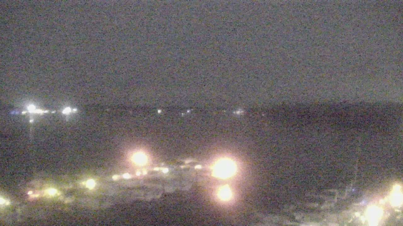 Thumbnail for current weather camera view from Emerald Coast Marine in Niceville, Florida
