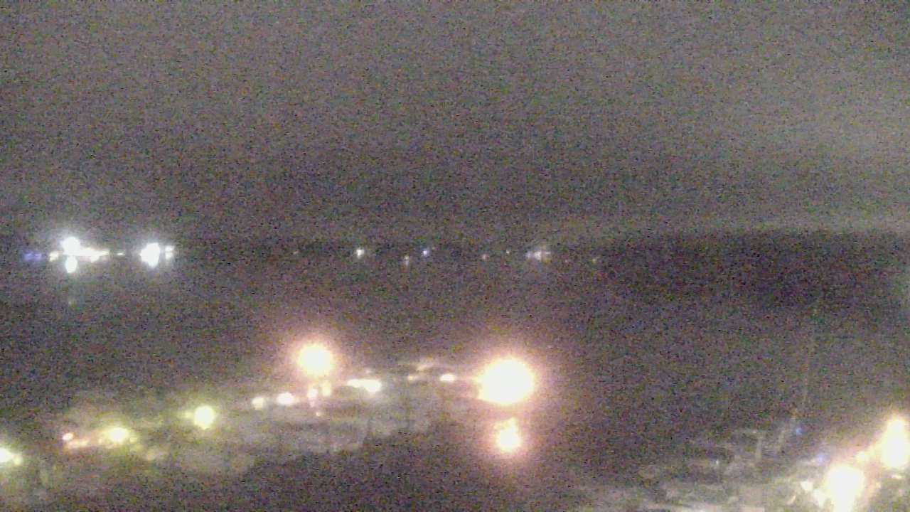 Thumbnail for current weather camera view from Emerald Coast Marine in Niceville, Florida