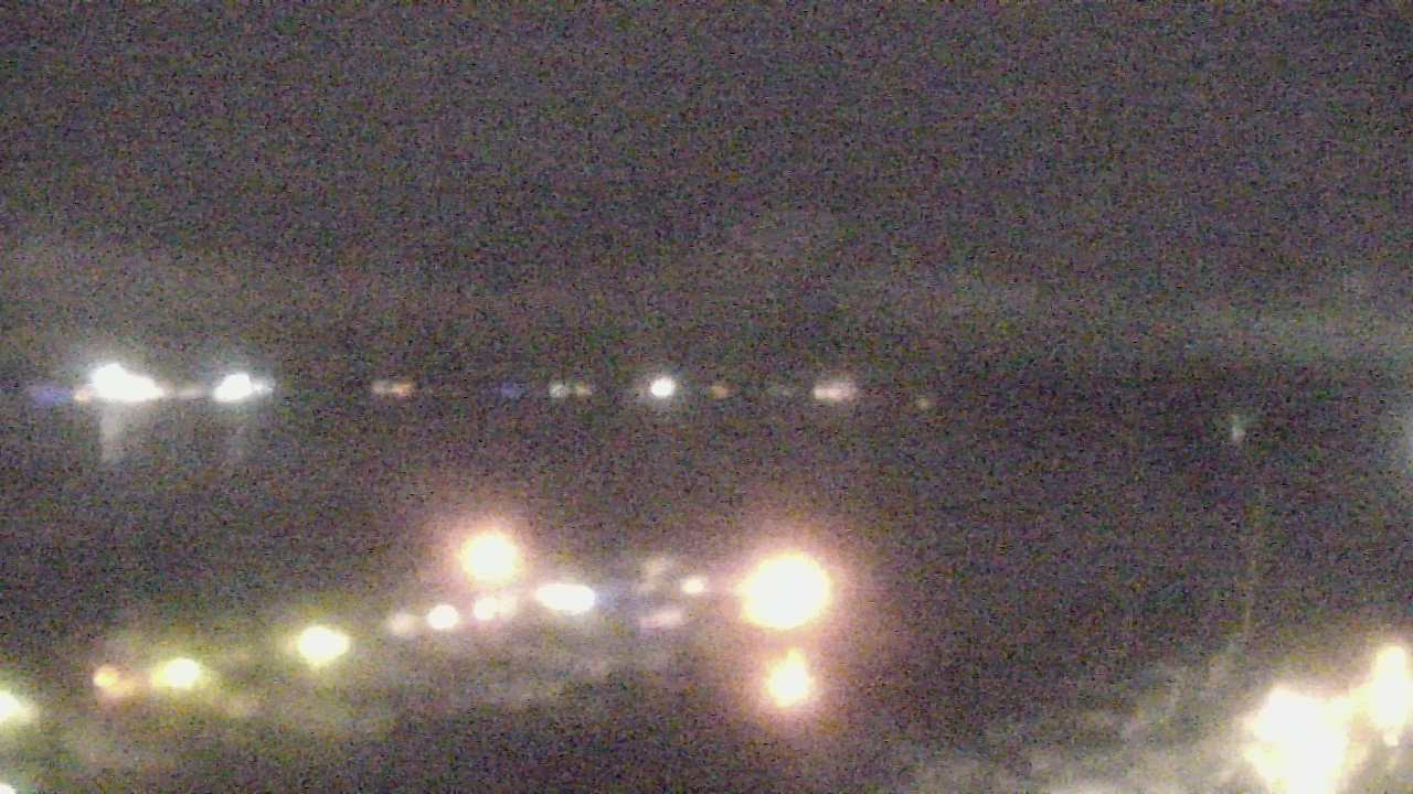 Thumbnail for current weather camera view from Emerald Coast Marine in Niceville, Florida