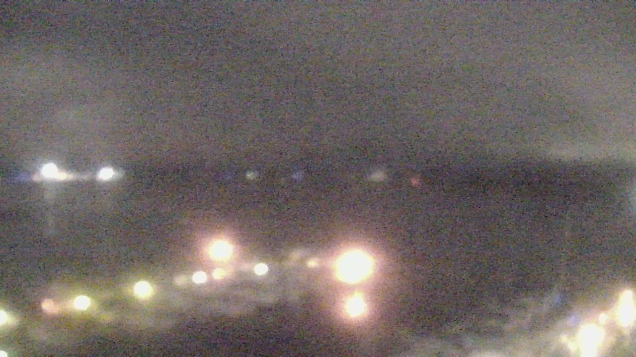 Thumbnail for current weather camera view from Emerald Coast Marine in Niceville, Florida