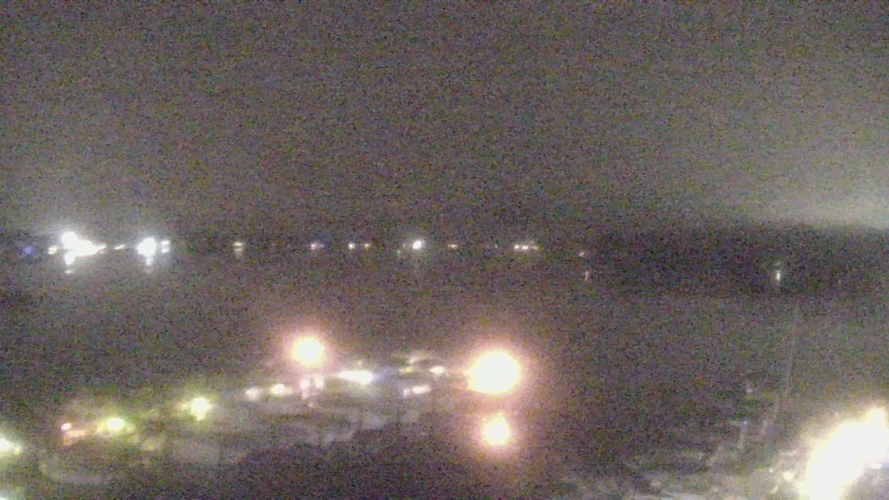 Thumbnail for current weather camera view from Emerald Coast Marine in Niceville, Florida