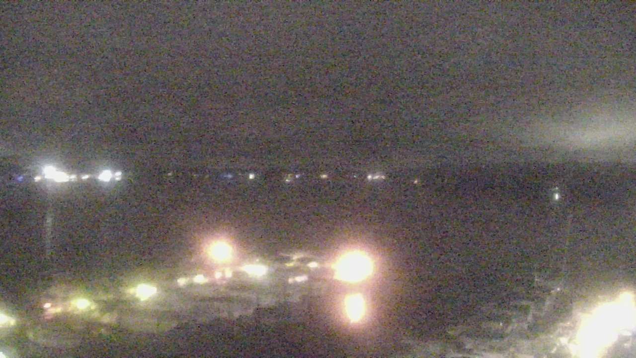 Thumbnail for current weather camera view from Emerald Coast Marine in Niceville, Florida