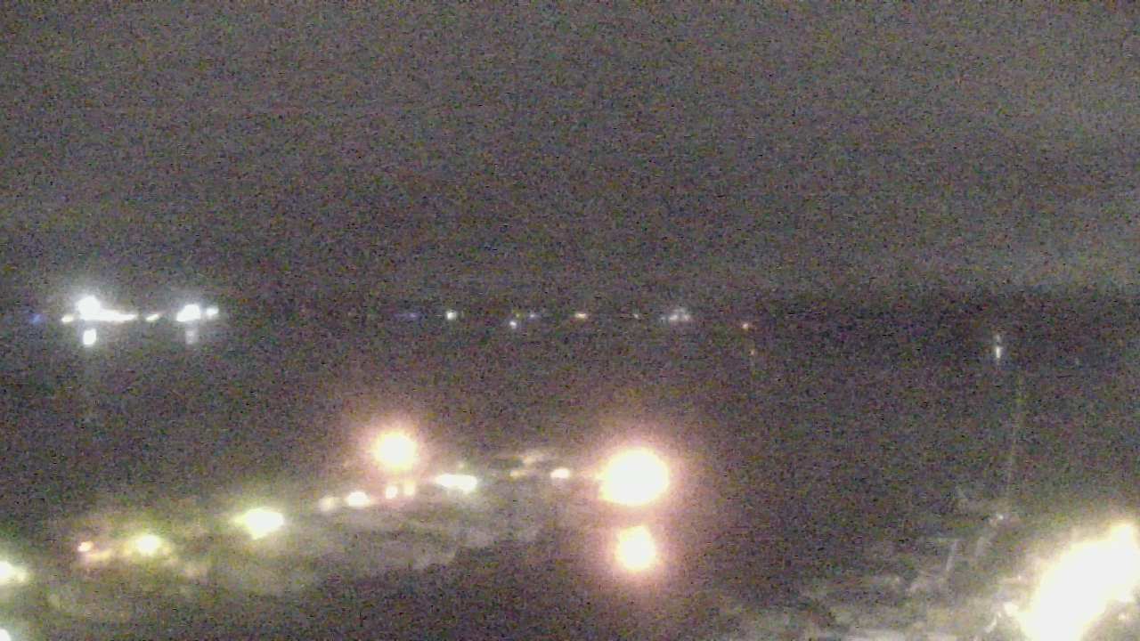 Thumbnail for current weather camera view from Emerald Coast Marine in Niceville, Florida