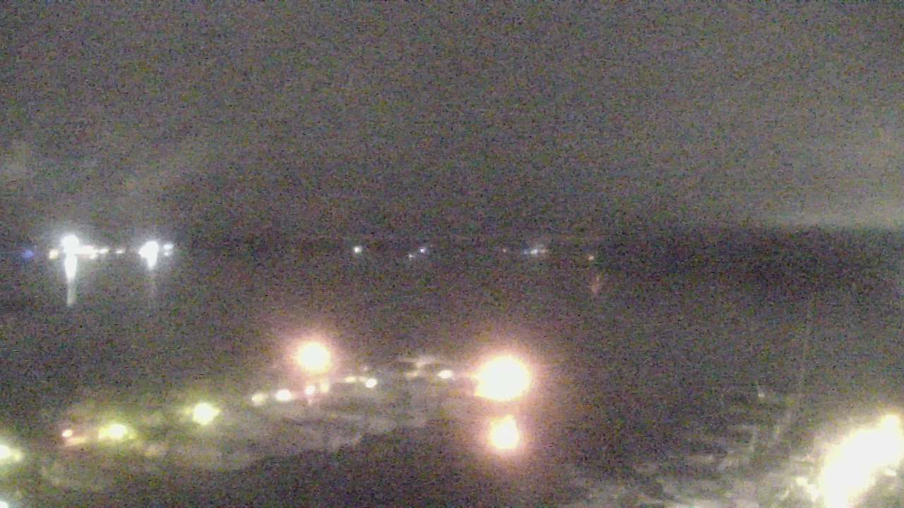 Thumbnail for current weather camera view from Emerald Coast Marine in Niceville, Florida