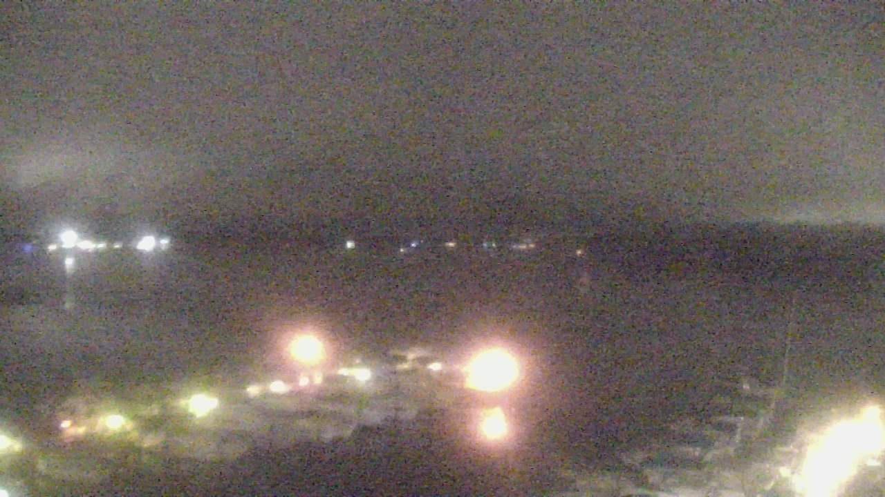 Thumbnail for current weather camera view from Emerald Coast Marine in Niceville, Florida