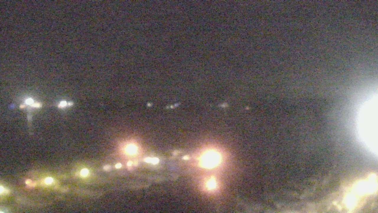 Thumbnail for current weather camera view from Emerald Coast Marine in Niceville, Florida