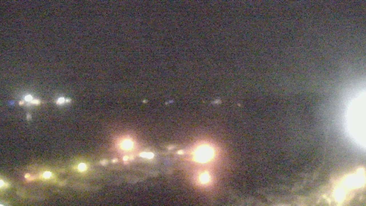 Thumbnail for current weather camera view from Emerald Coast Marine in Niceville, Florida