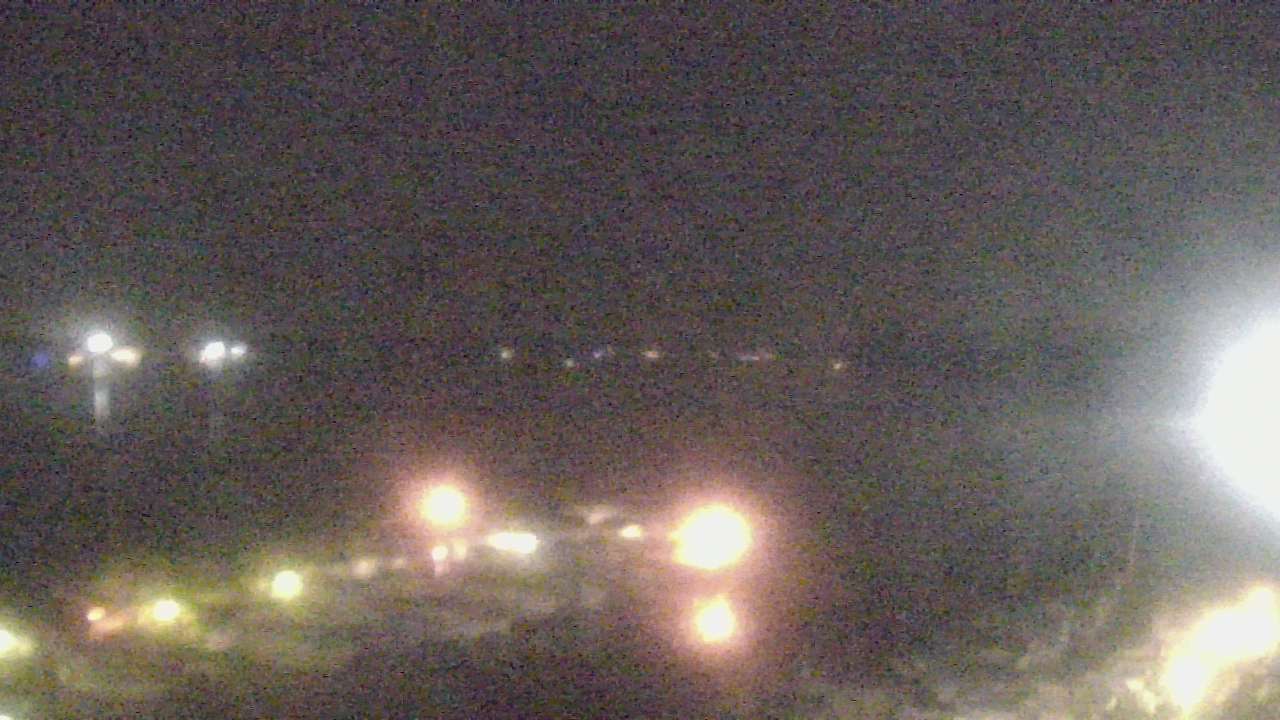 Thumbnail for current weather camera view from Emerald Coast Marine in Niceville, Florida
