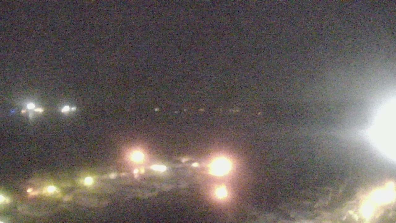 Thumbnail for current weather camera view from Emerald Coast Marine in Niceville, Florida