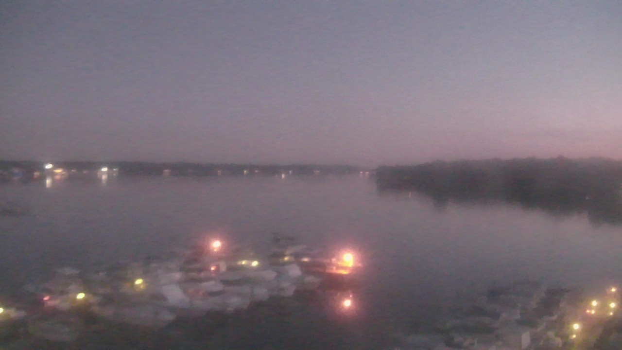 Thumbnail for current weather camera view from Emerald Coast Marine in Niceville, Florida