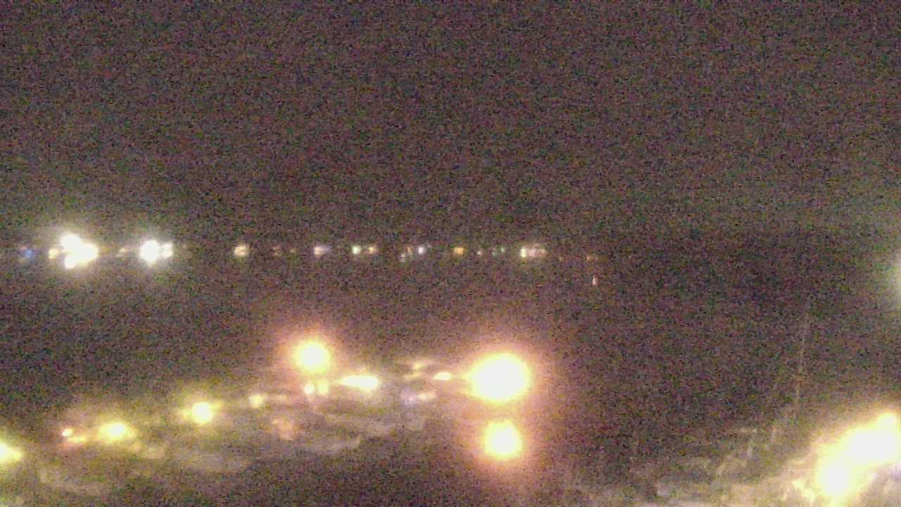 Thumbnail for current weather camera view from Emerald Coast Marine in Niceville, Florida
