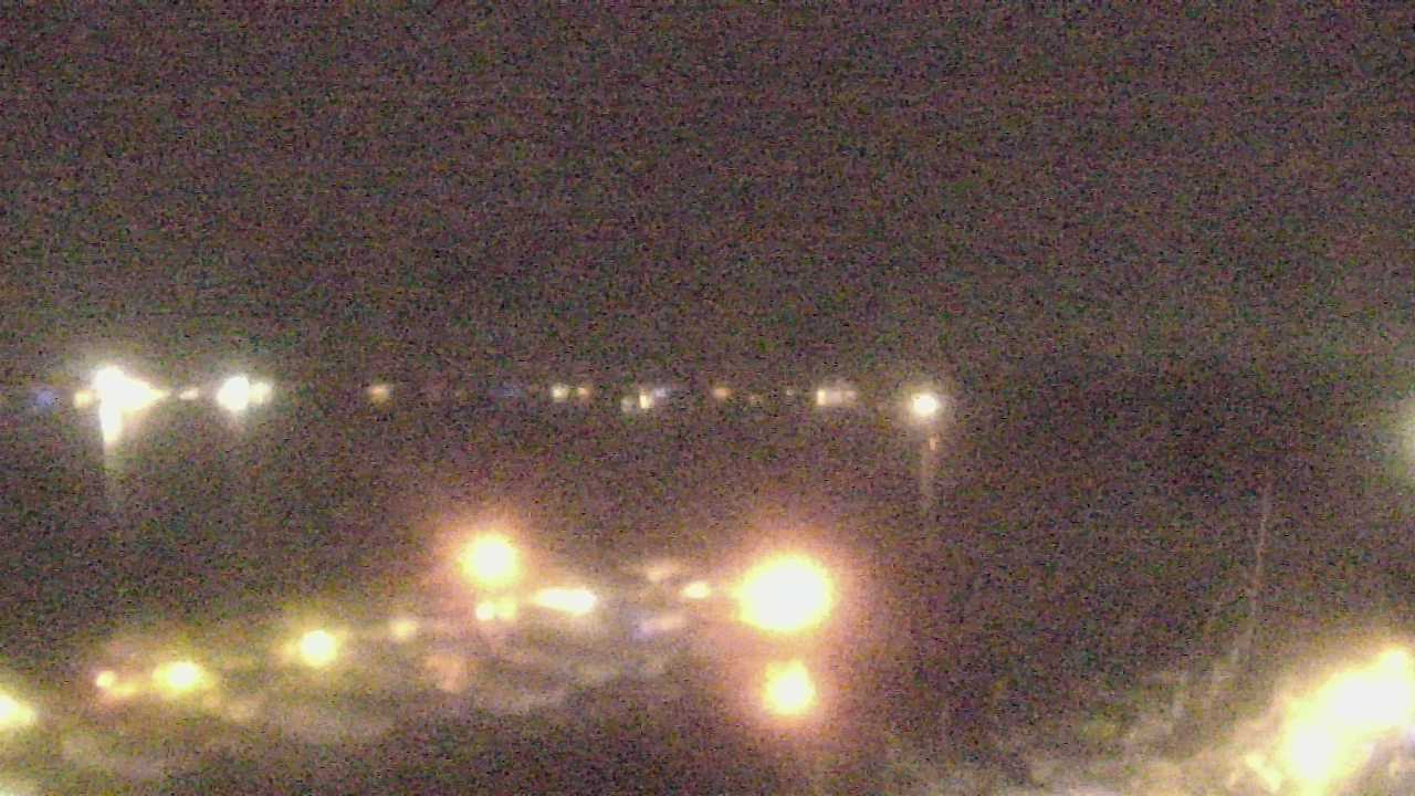 Thumbnail for current weather camera view from Emerald Coast Marine in Niceville, Florida