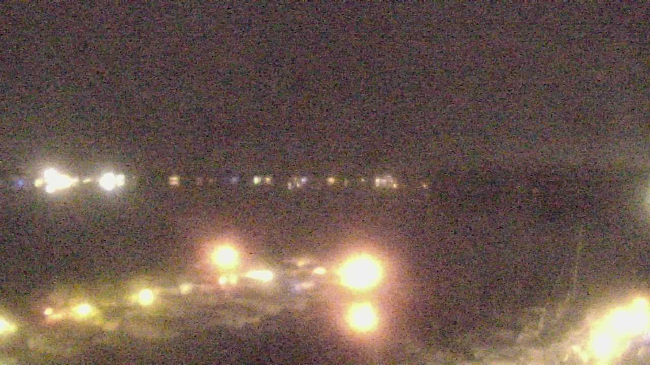 Thumbnail for current weather camera view from Emerald Coast Marine in Niceville, Florida