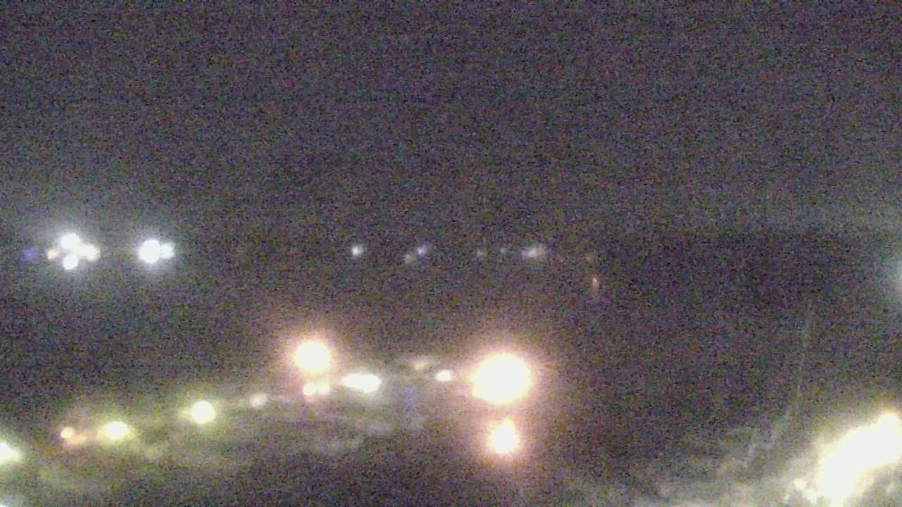 Thumbnail for current weather camera view from Emerald Coast Marine in Niceville, Florida