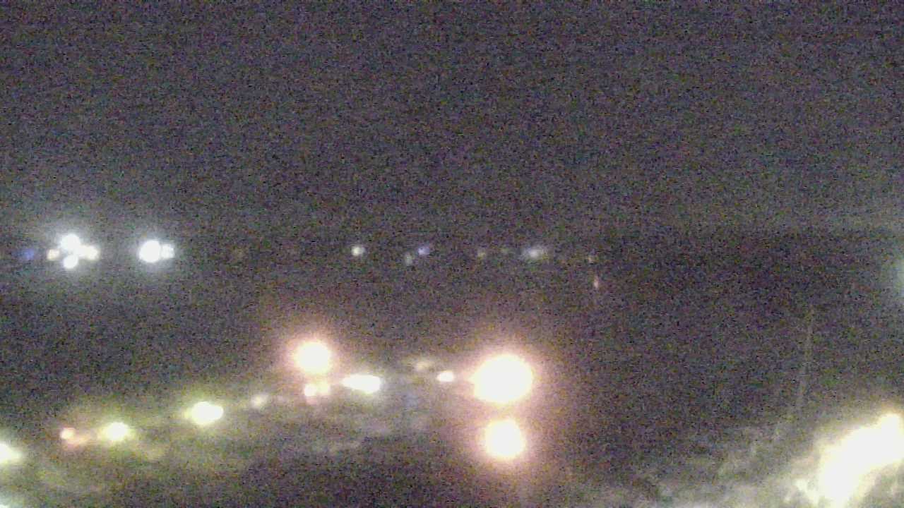 Thumbnail for current weather camera view from Emerald Coast Marine in Niceville, Florida