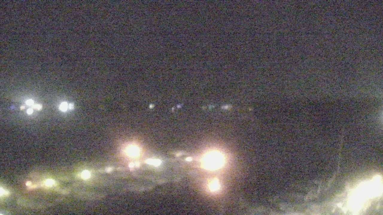 Thumbnail for current weather camera view from Emerald Coast Marine in Niceville, Florida