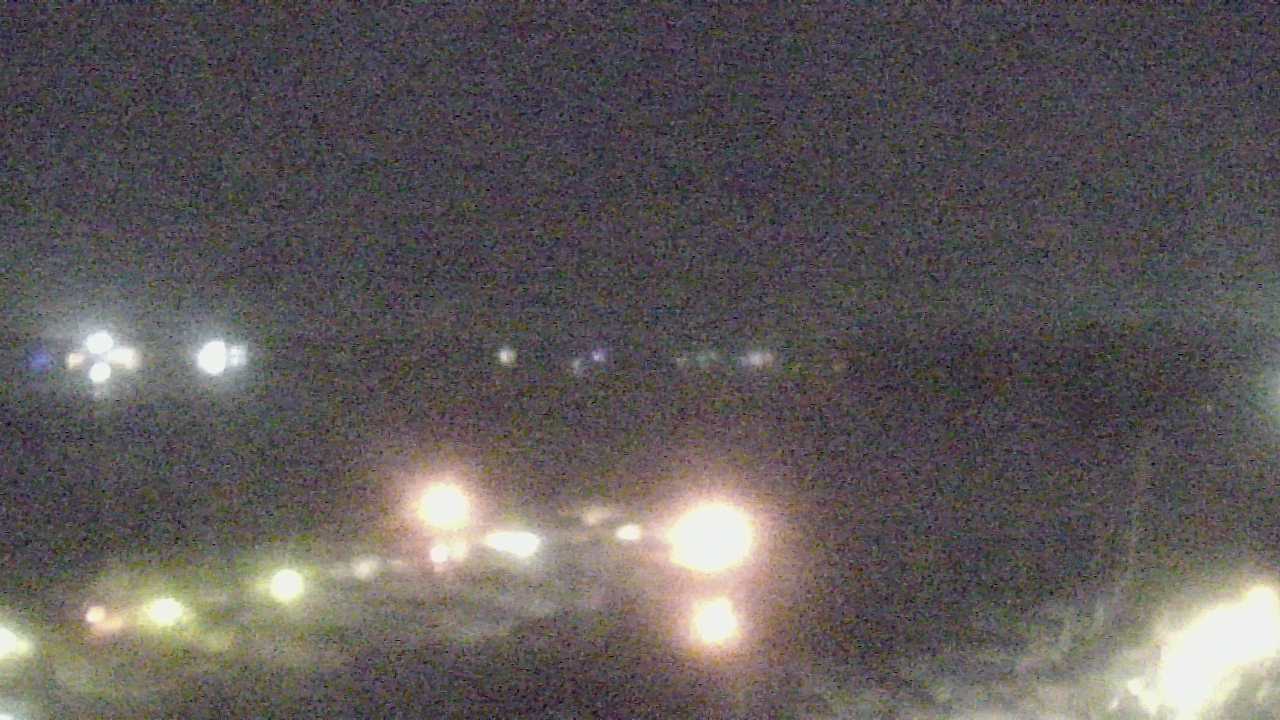 Thumbnail for current weather camera view from Emerald Coast Marine in Niceville, Florida