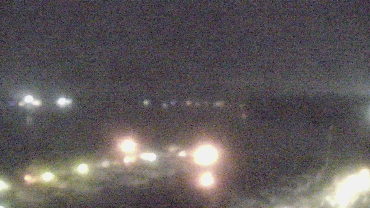 Thumbnail for current weather camera view from Emerald Coast Marine in Niceville, Florida