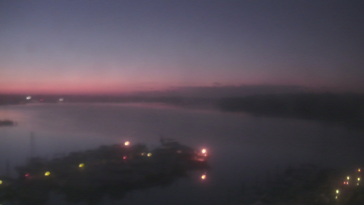 Thumbnail for current weather camera view from Emerald Coast Marine in Niceville, Florida