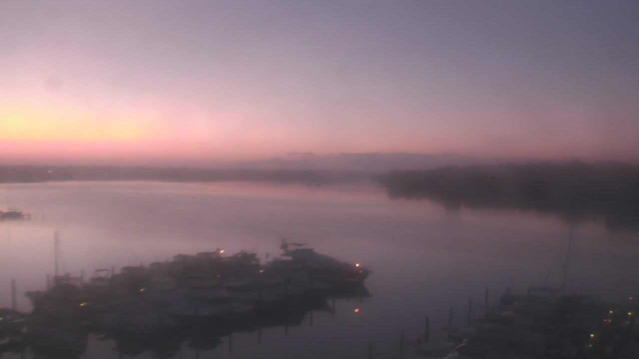 Thumbnail for current weather camera view from Emerald Coast Marine in Niceville, Florida