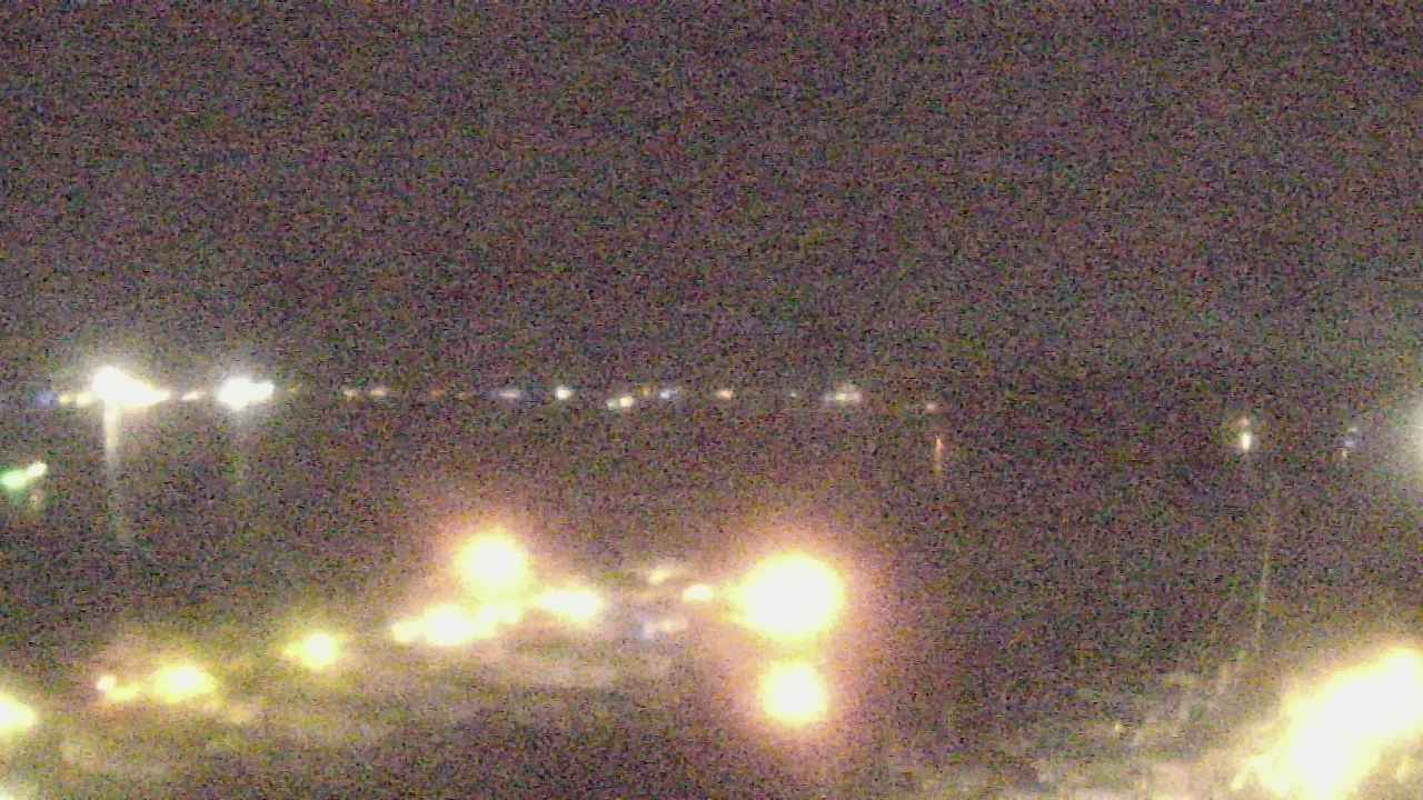 Thumbnail for current weather camera view from Emerald Coast Marine in Niceville, Florida