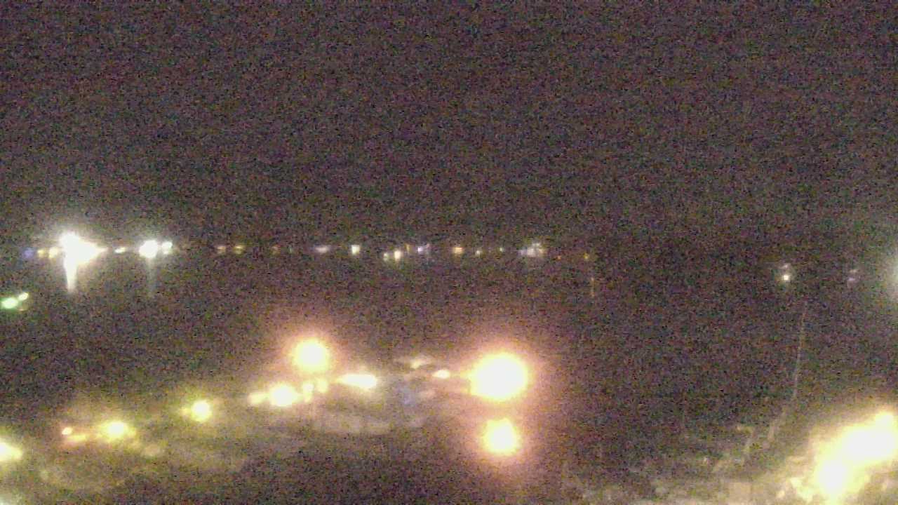 Thumbnail for current weather camera view from Emerald Coast Marine in Niceville, Florida