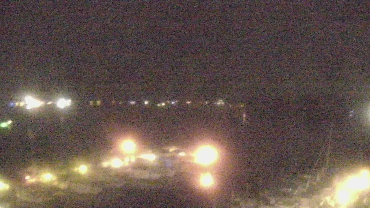 Thumbnail for current weather camera view from Emerald Coast Marine in Niceville, Florida
