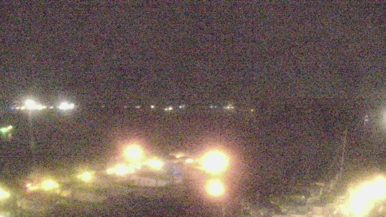 Thumbnail for current weather camera view from Emerald Coast Marine in Niceville, Florida