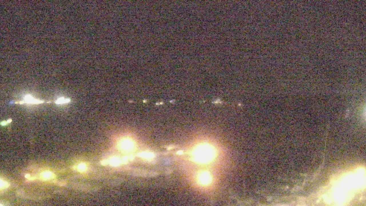 Thumbnail for current weather camera view from Emerald Coast Marine in Niceville, Florida