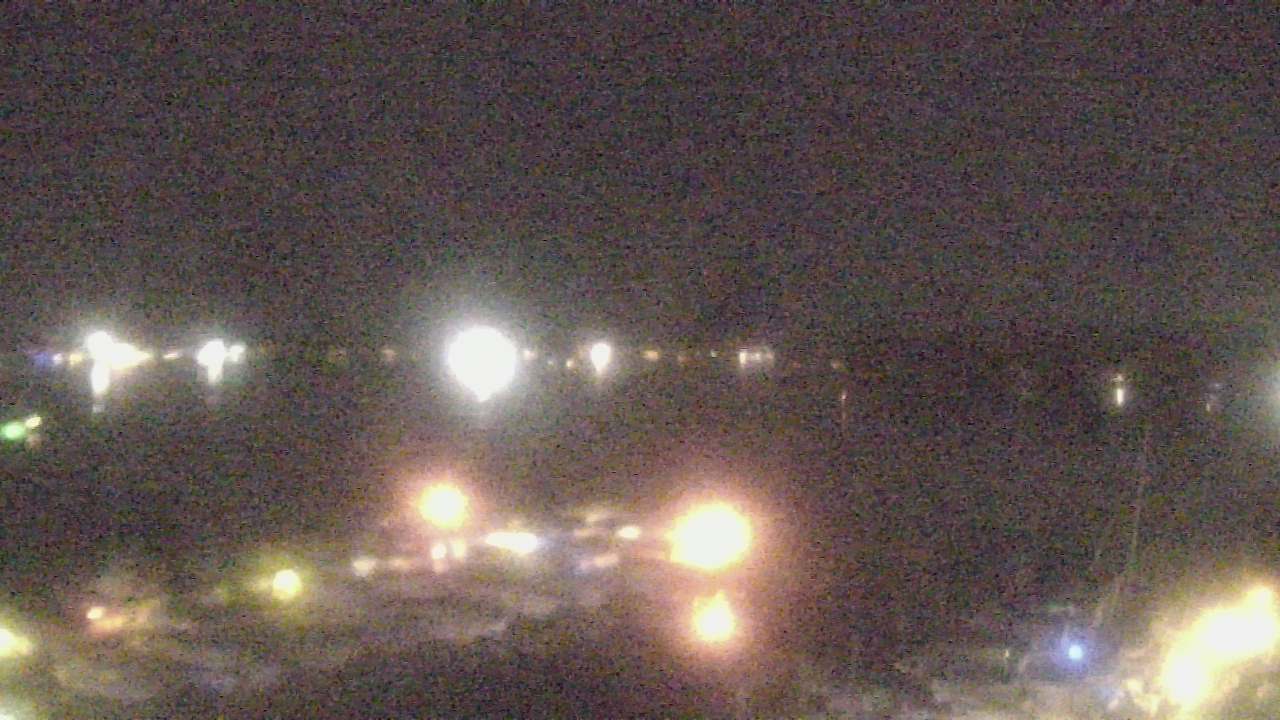 Thumbnail for current weather camera view from Emerald Coast Marine in Niceville, Florida