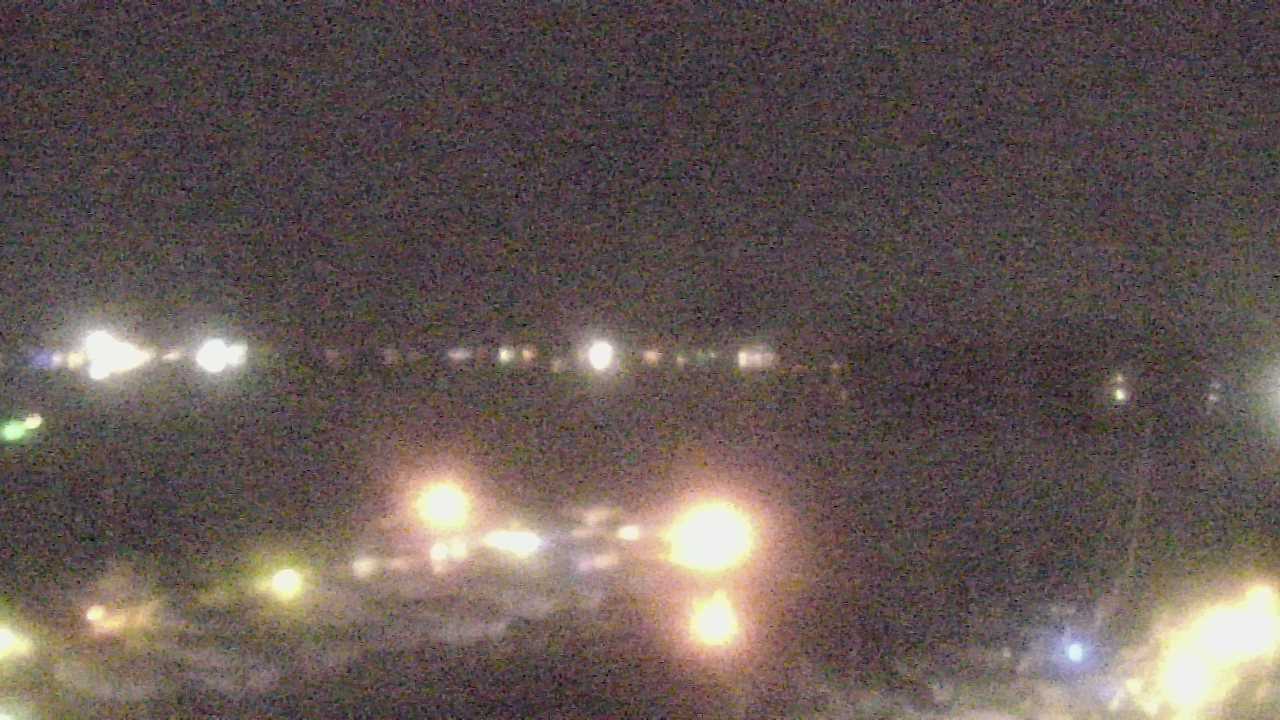 Thumbnail for current weather camera view from Emerald Coast Marine in Niceville, Florida