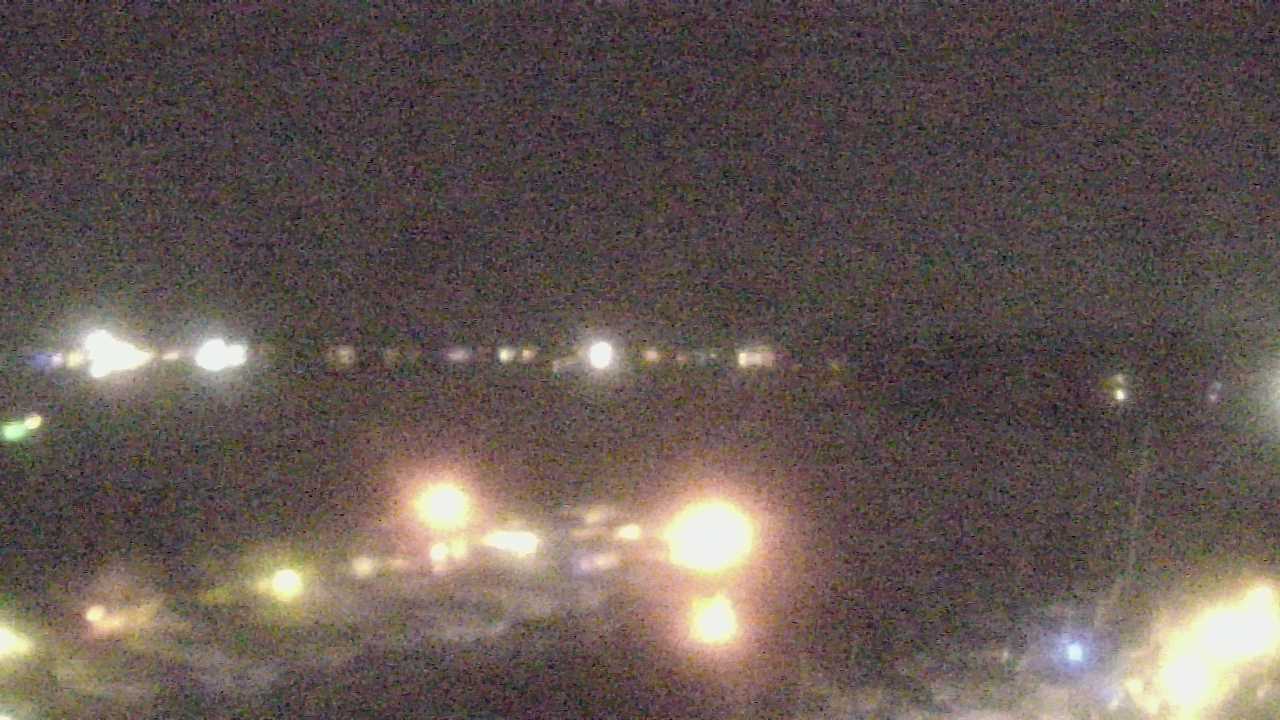 Thumbnail for current weather camera view from Emerald Coast Marine in Niceville, Florida